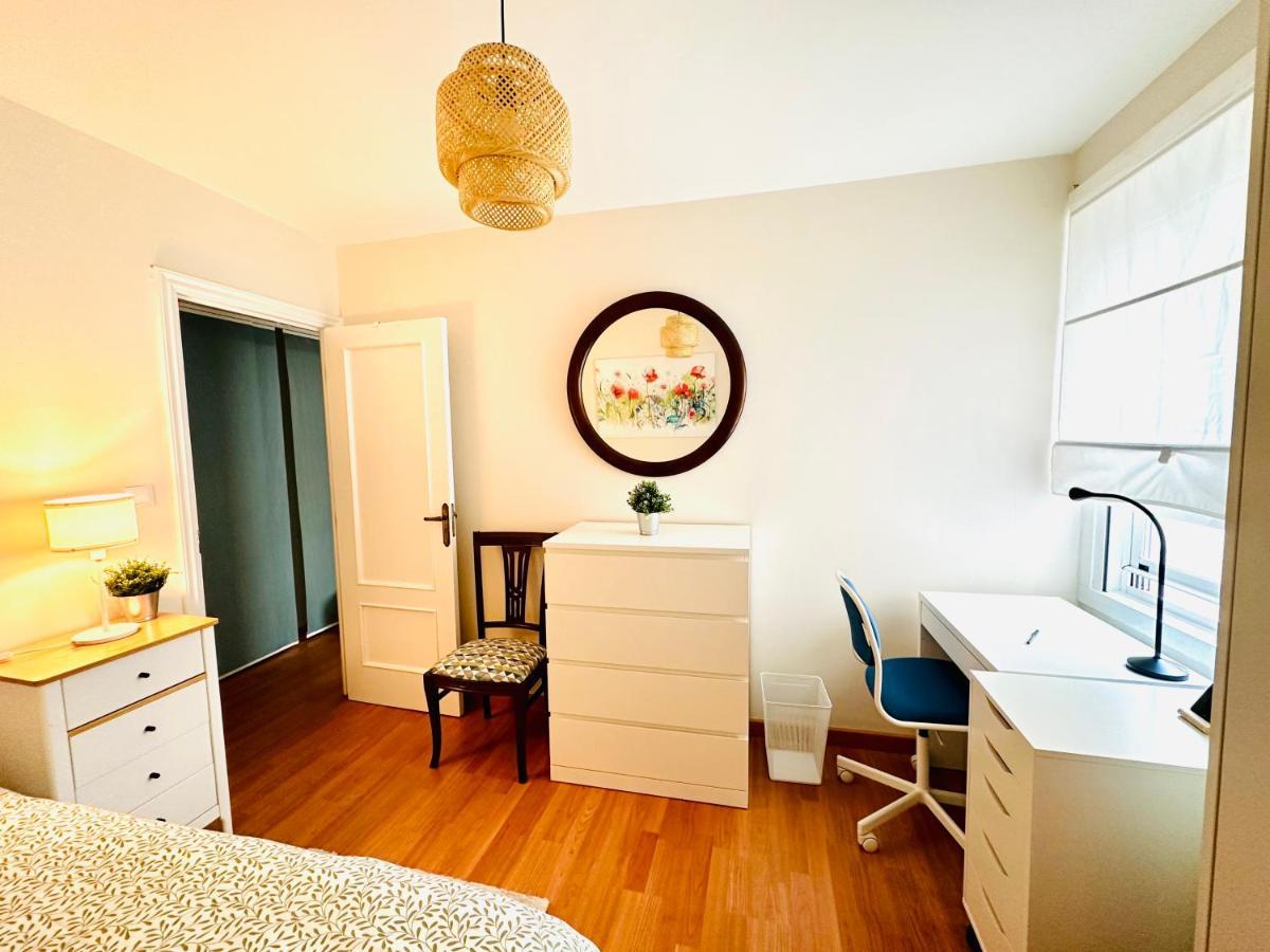 Nebrija Derecha Apartment A Coruna Bagian luar foto