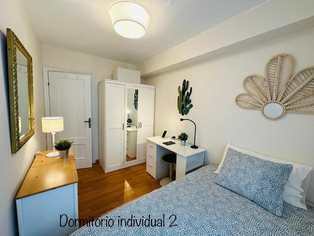 Nebrija Derecha Apartment A Coruna Bagian luar foto