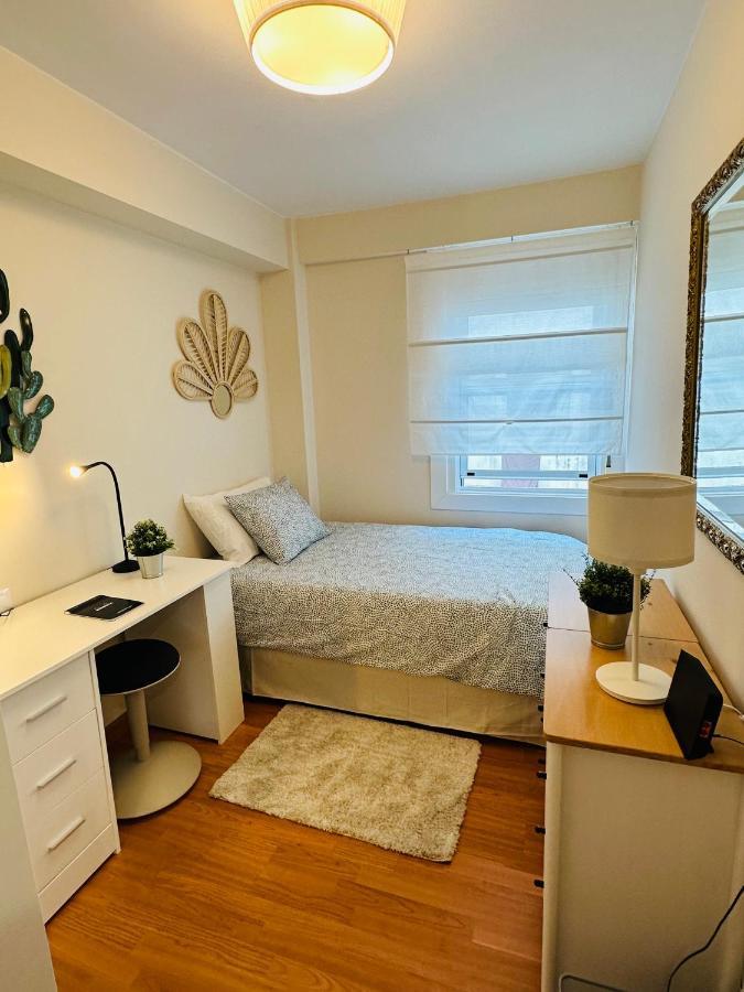 Nebrija Derecha Apartment A Coruna Bagian luar foto